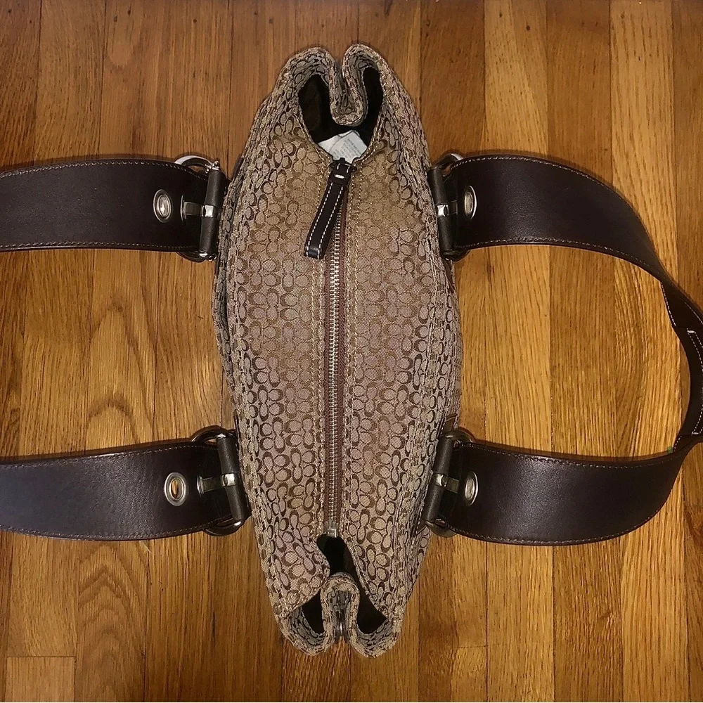 Designer Coach Y2k Purse! Leather and canvas! - Picture 3 of 4